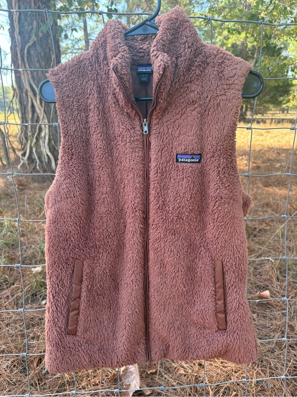 Patagonia Women’s Rust Sherpa Vest